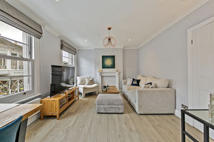 Living Room- click for photo gallery